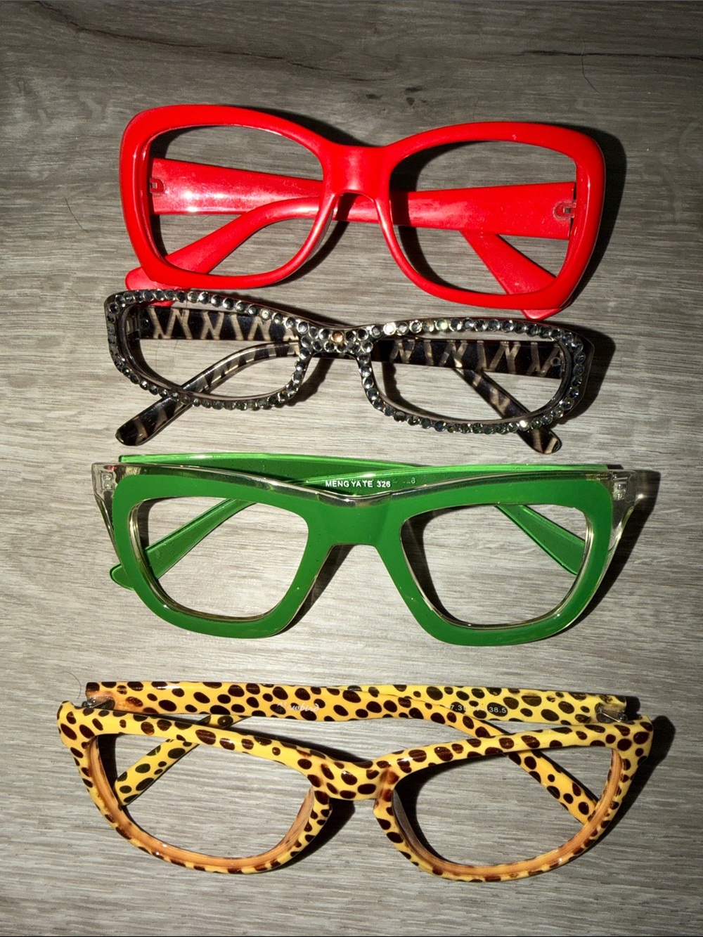 Bundle of 4 decorative frames